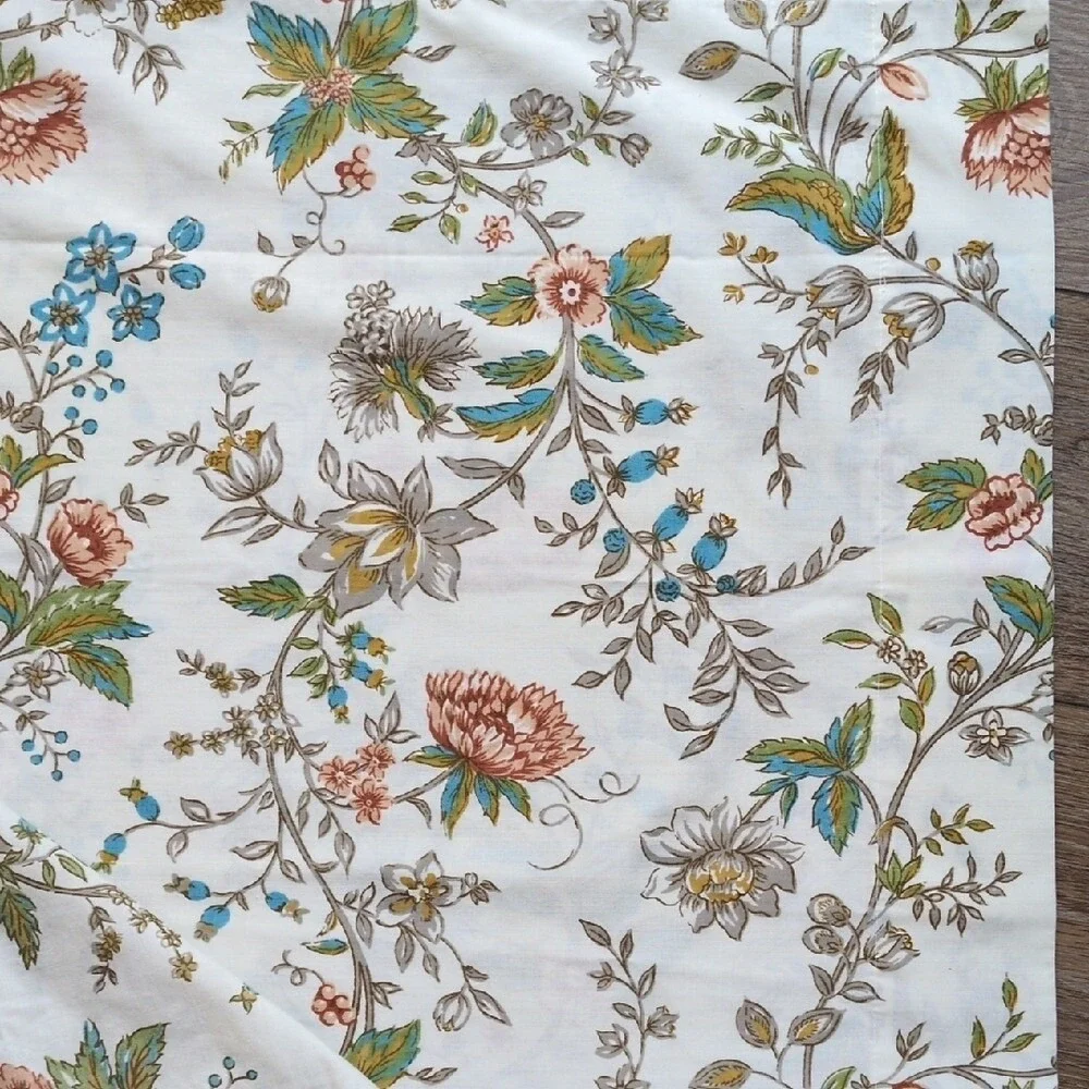 Vintage Ward Floral Standard‎ Percale Pillowcases - Cotton/Poly Blend - 30x20